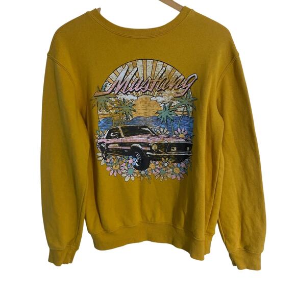 Hybrid Apparel Ford Mustang sweatshirt women’s M yellow graphic cozy casual - Picture 1 of 3